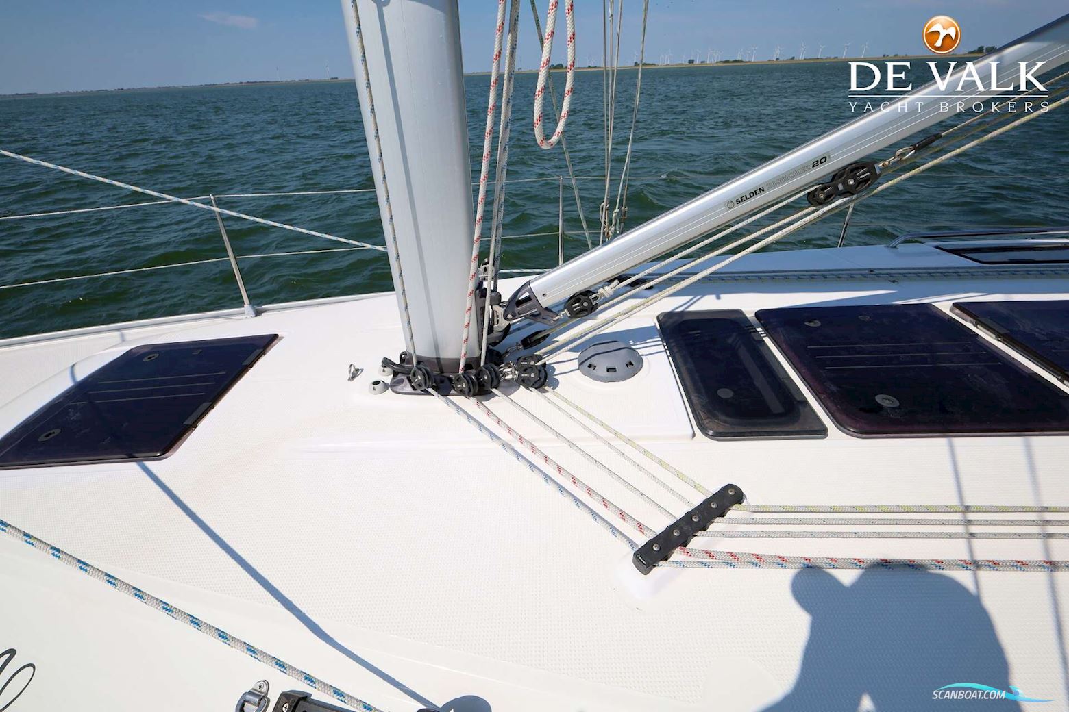 Bavaria Cruiser 37