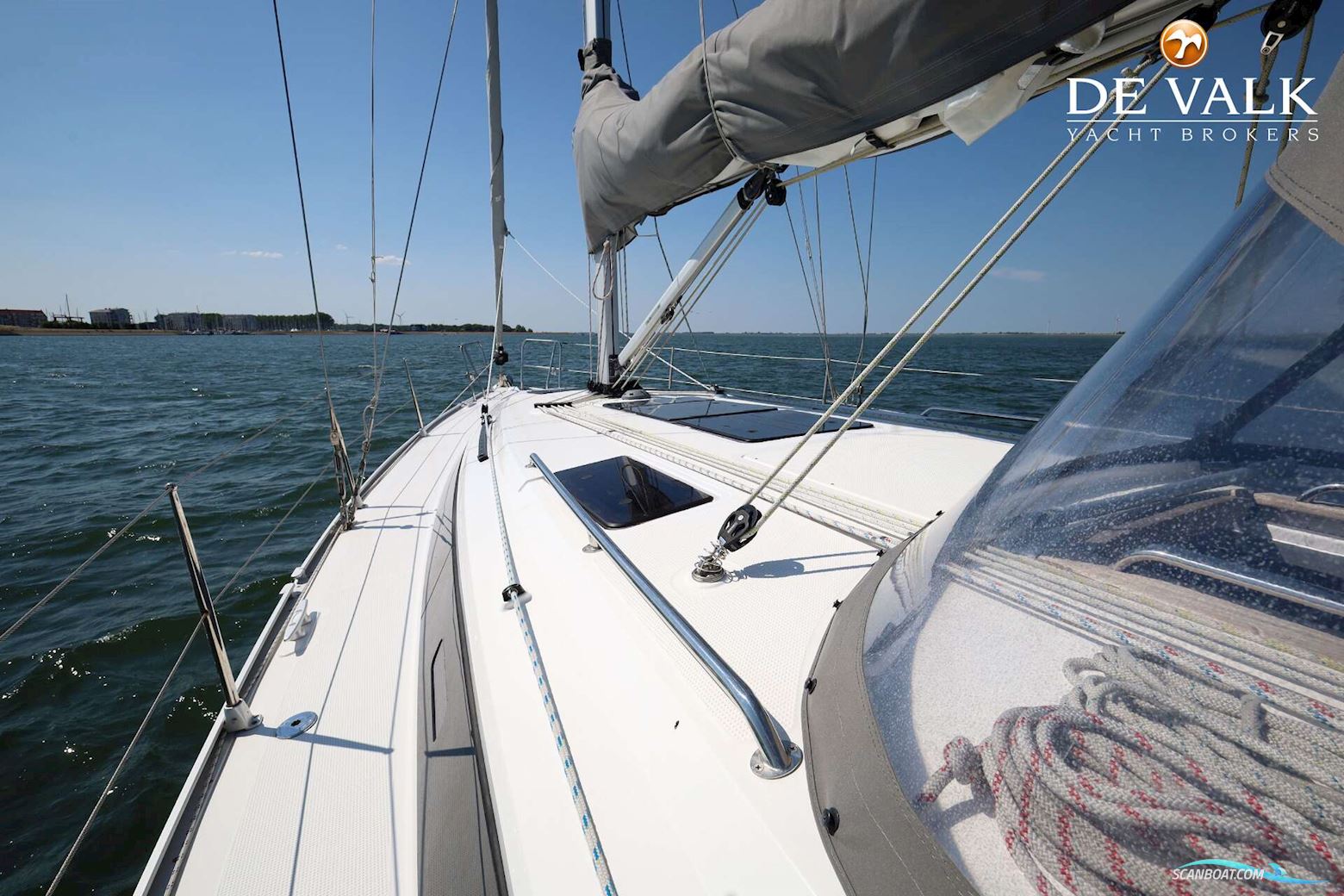 Bavaria Cruiser 37
