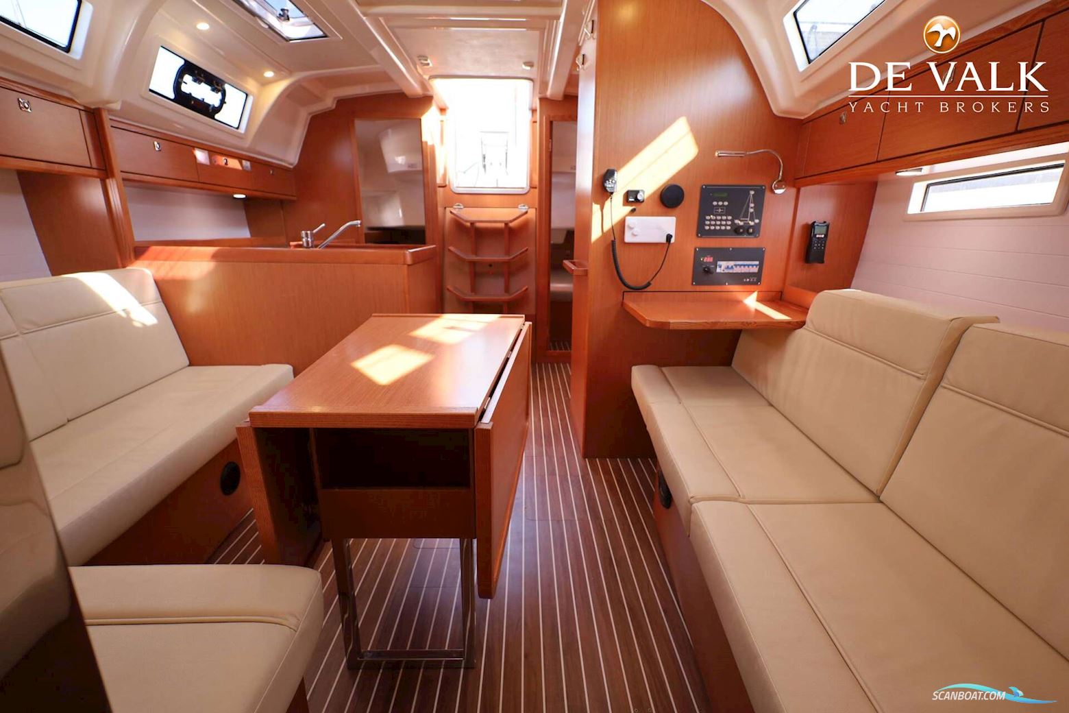 Bavaria Cruiser 37