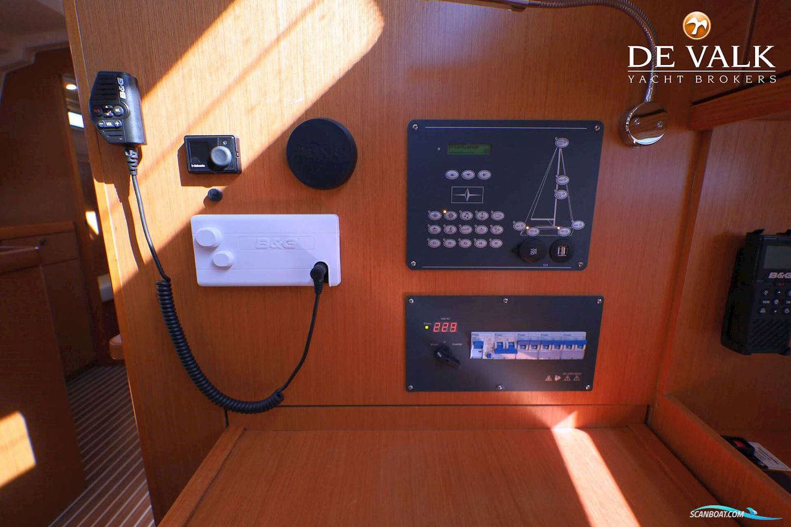 Bavaria Cruiser 37