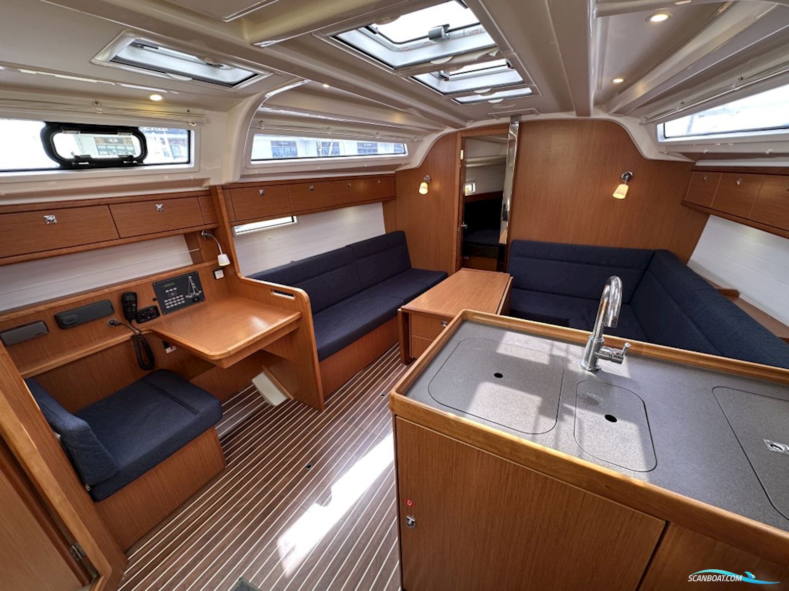 Bavaria Cruiser 37