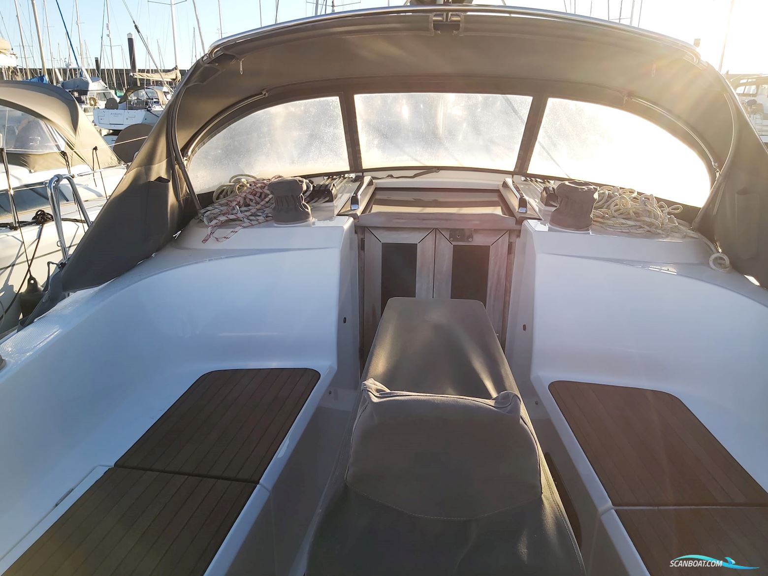 Bavaria Cruiser 37