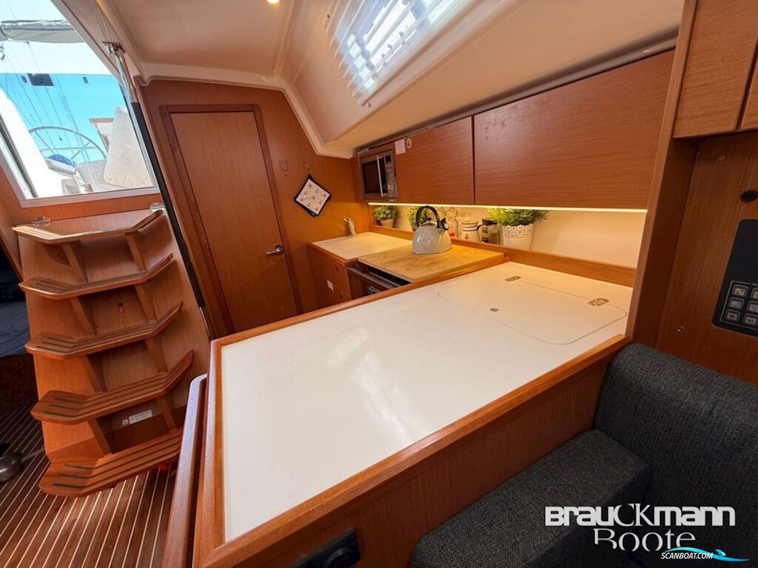 Bavaria Yachtbau Gmbh 38 C