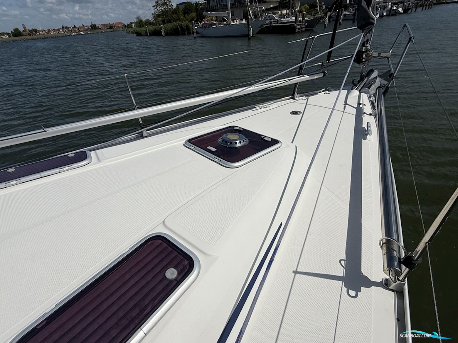 Bavaria Yachts 37 Cruiser - Cruiser 37