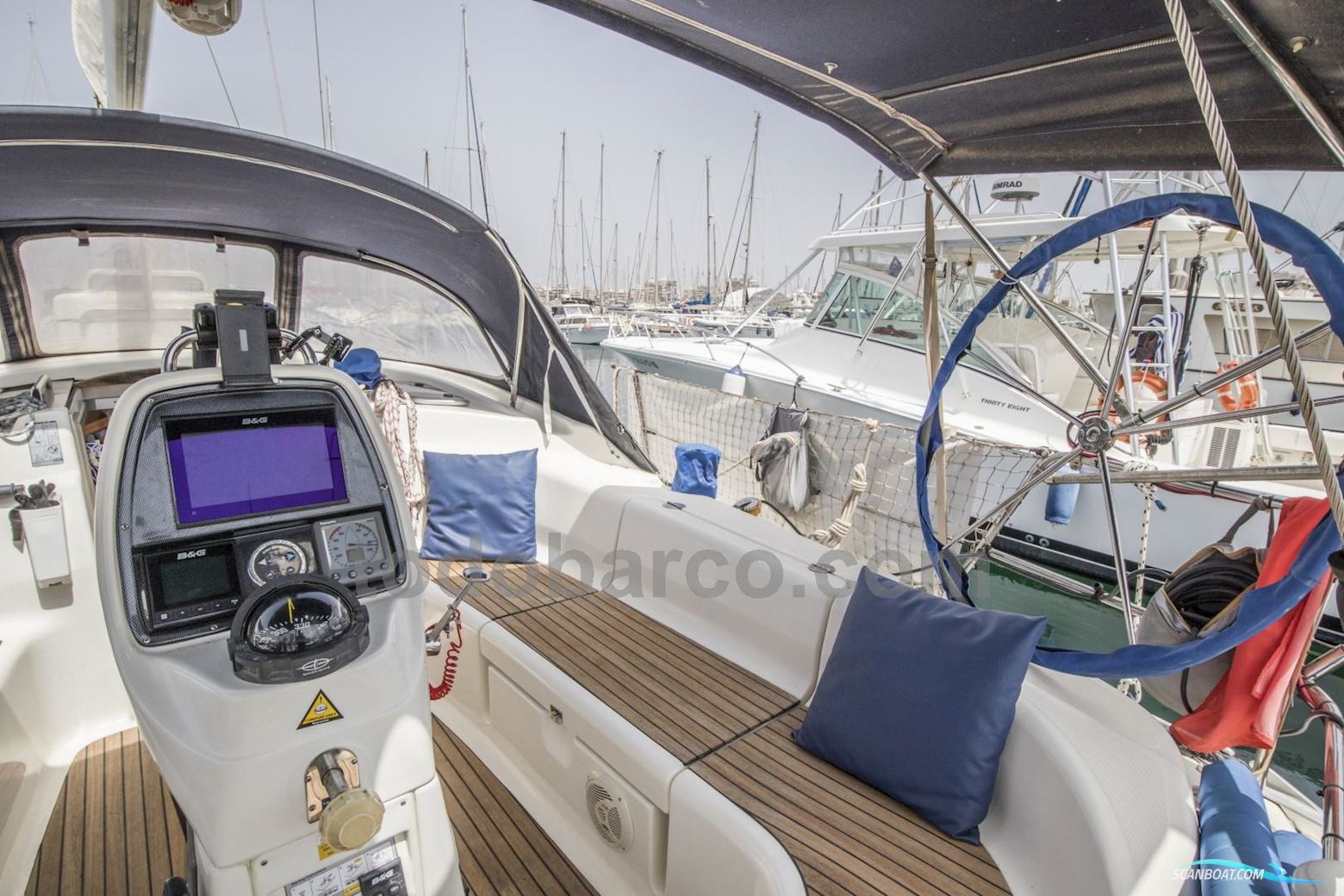 BAVARIA YACHTS 39 Cruiser