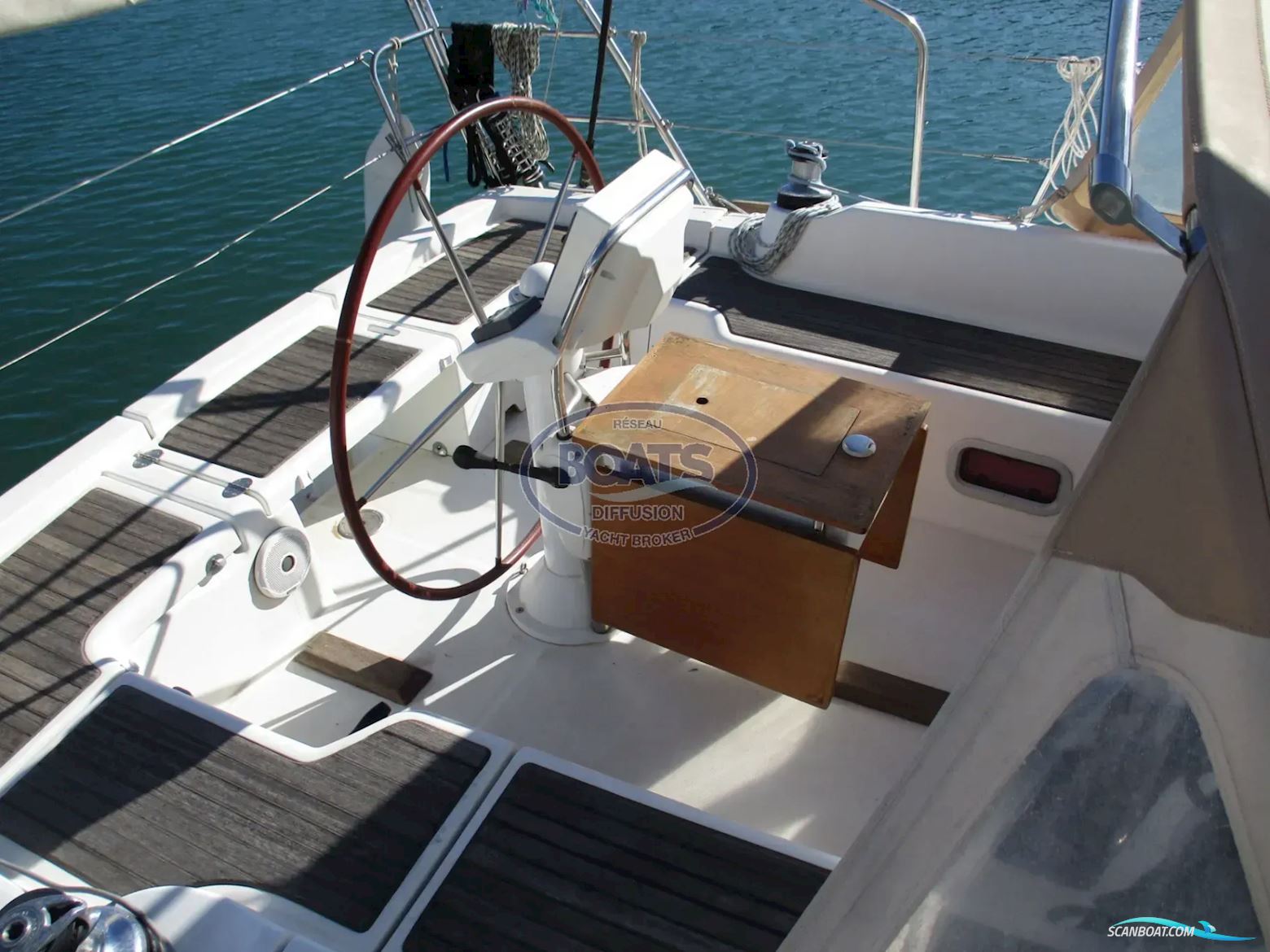 Benetau BENETEAU OCEANIS 37