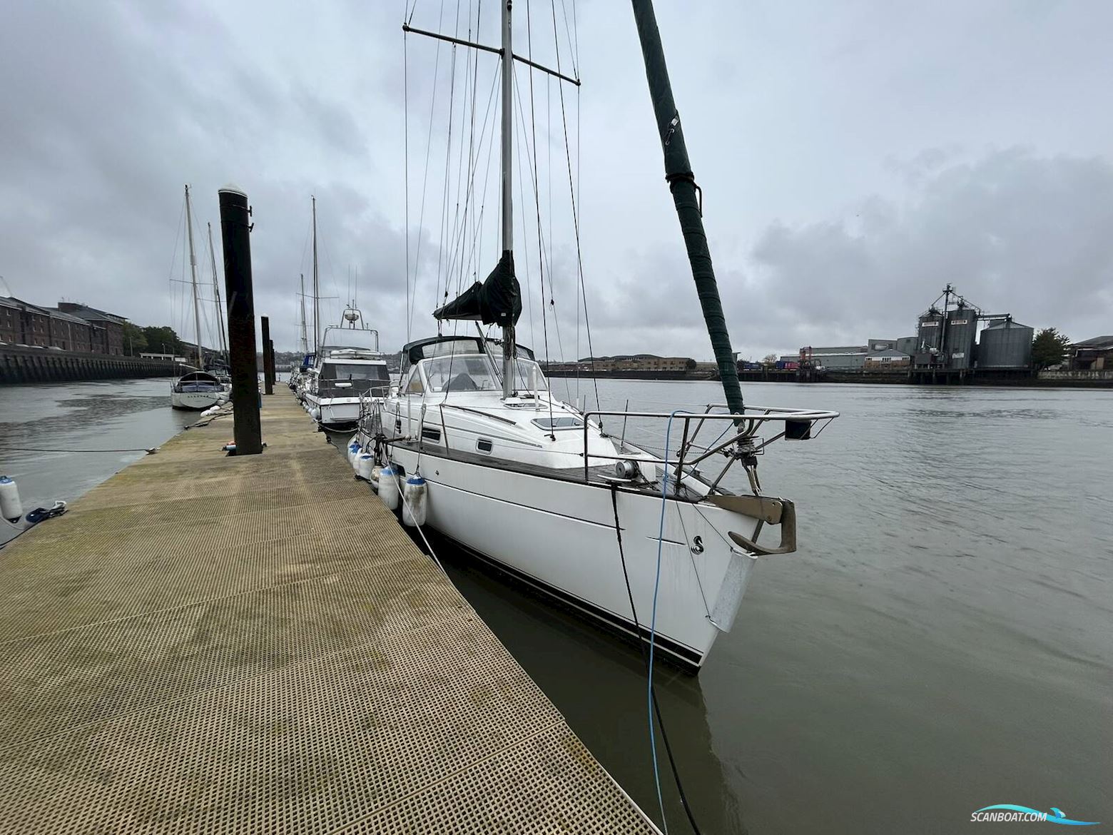 Beneteau 36CC Sailingboat 1999, with Volvo  MD2040 engine, United Kingdom