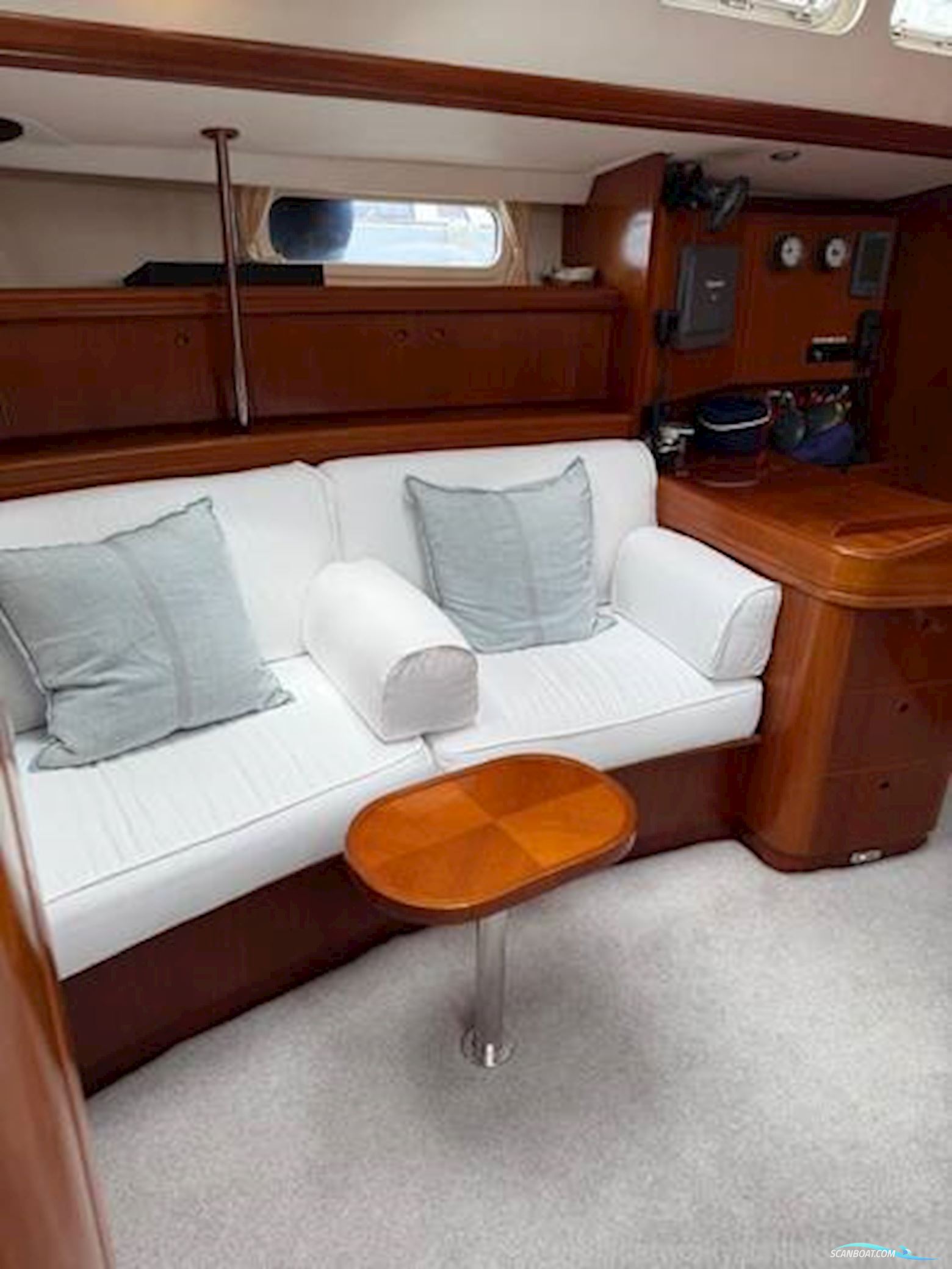 Beneteau 57