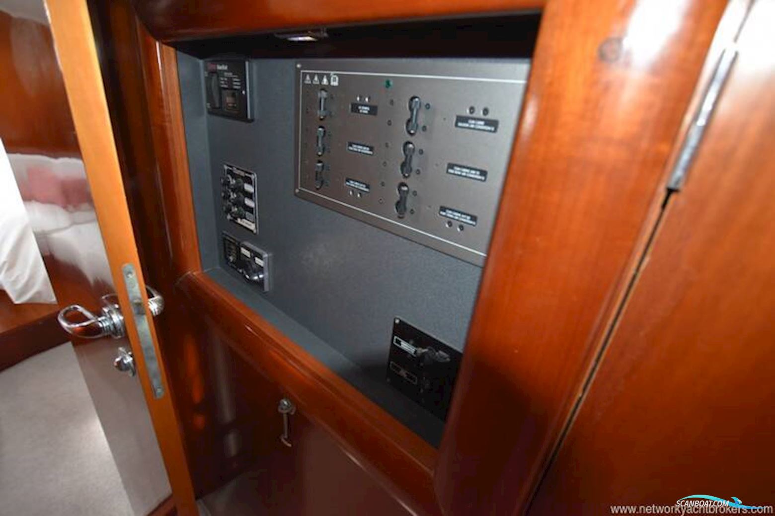 Beneteau 57