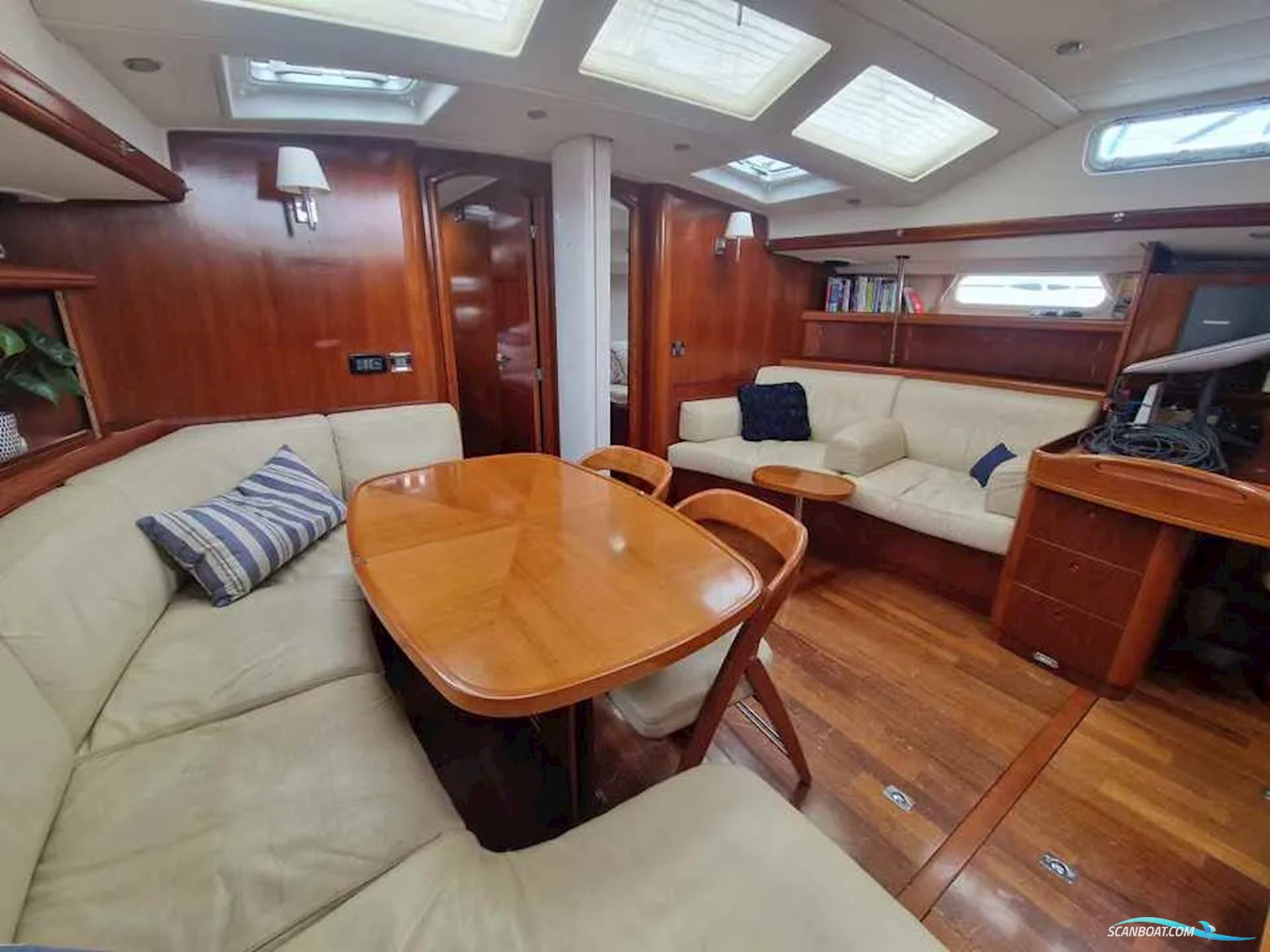 Beneteau 57