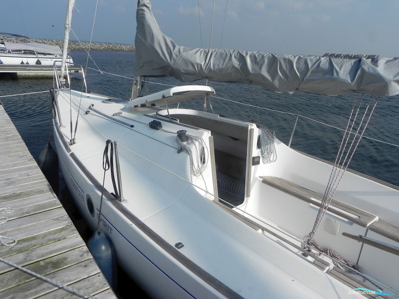 Beneteau First 210
