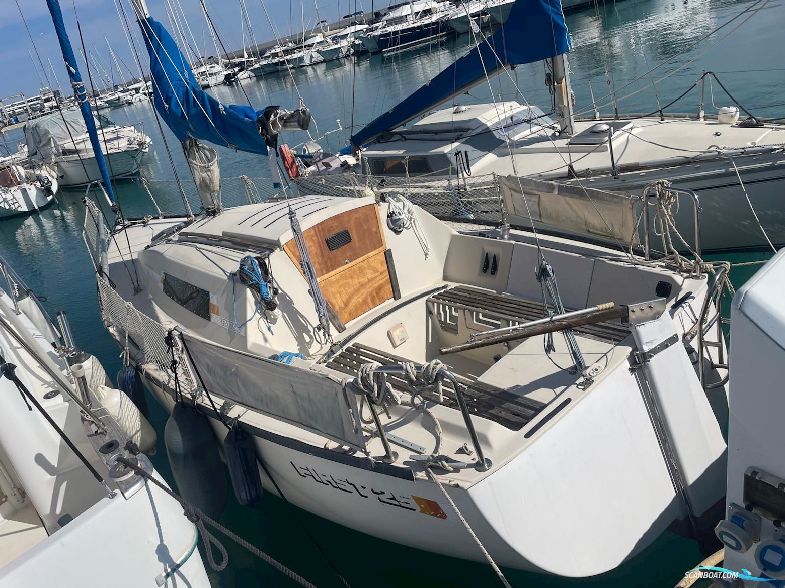 Beneteau First 25