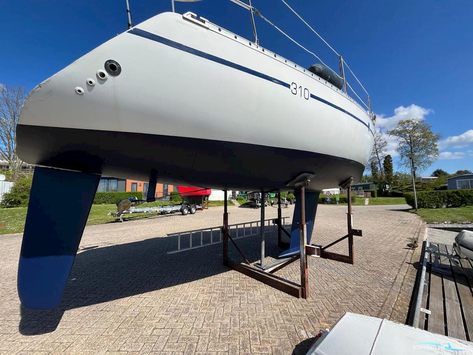 Beneteau First 310
