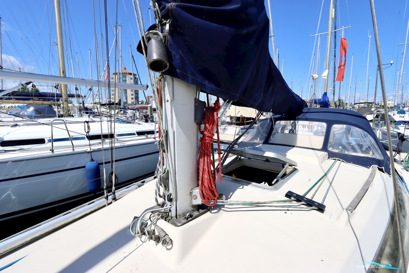 Beneteau First 32