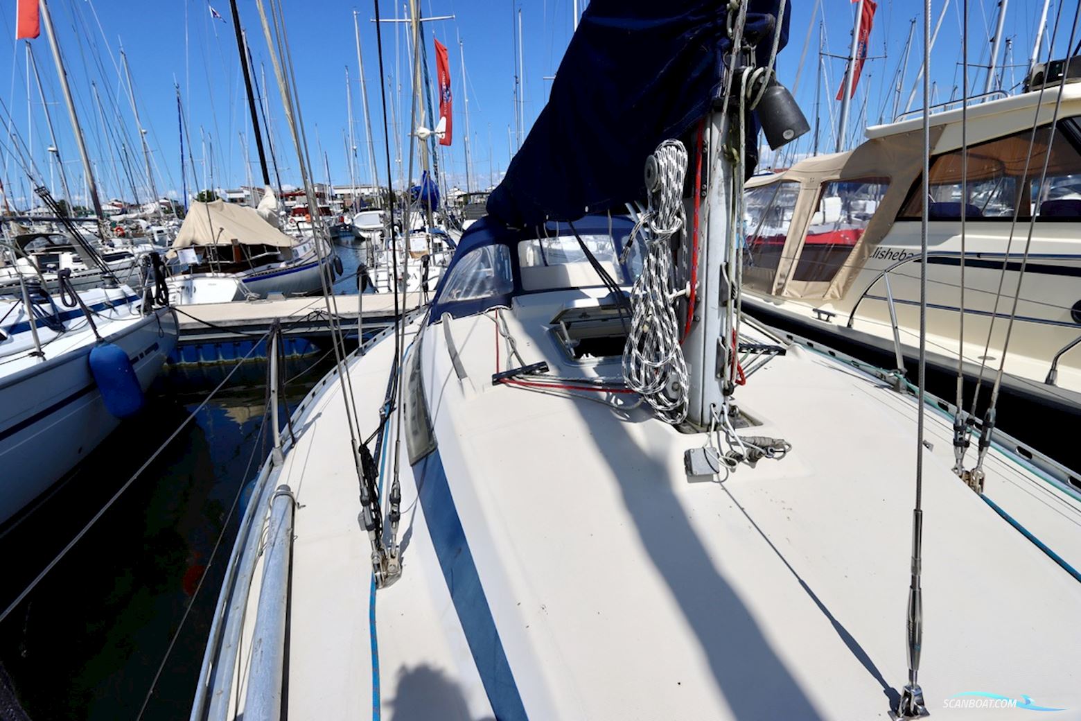 Beneteau First 32