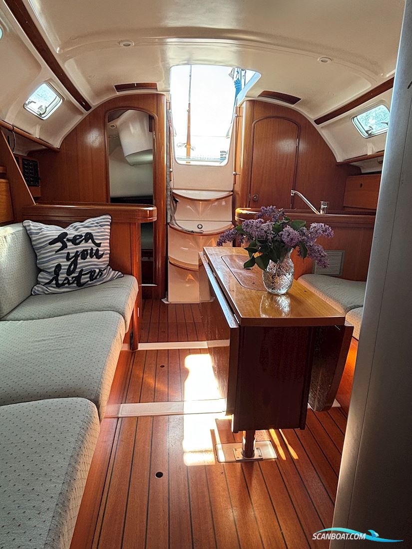 Beneteau First 33.7