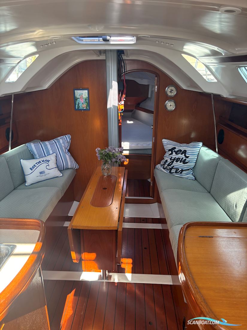 Beneteau First 33.7