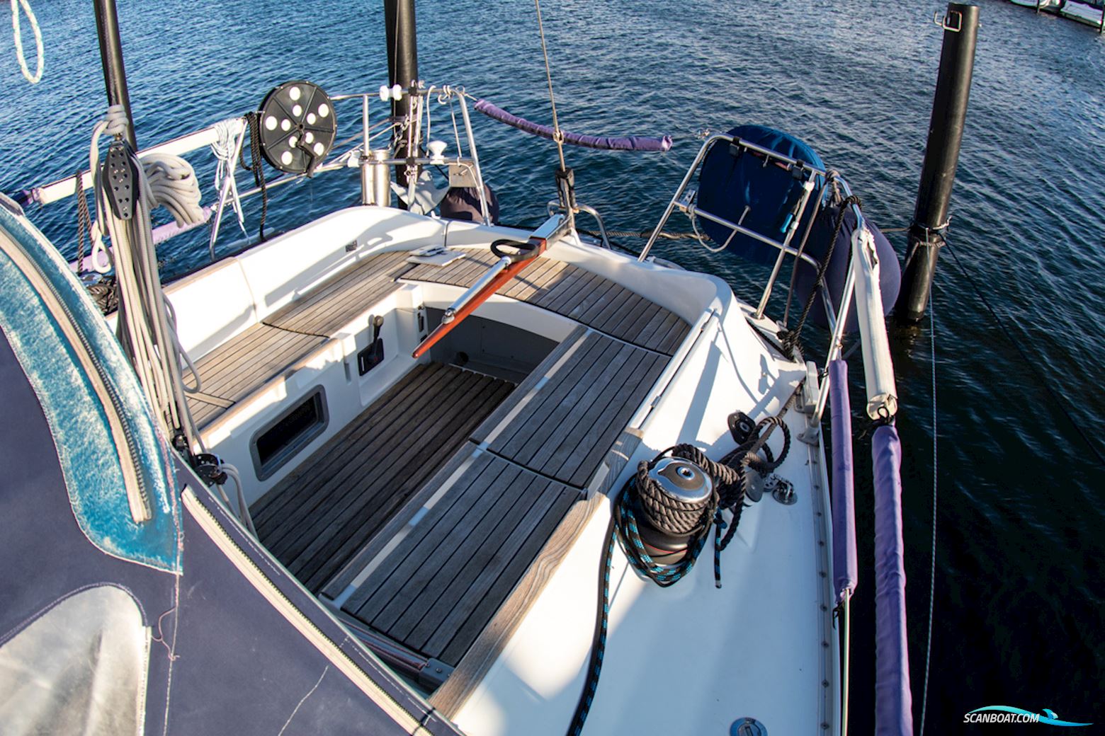 Beneteau First 345