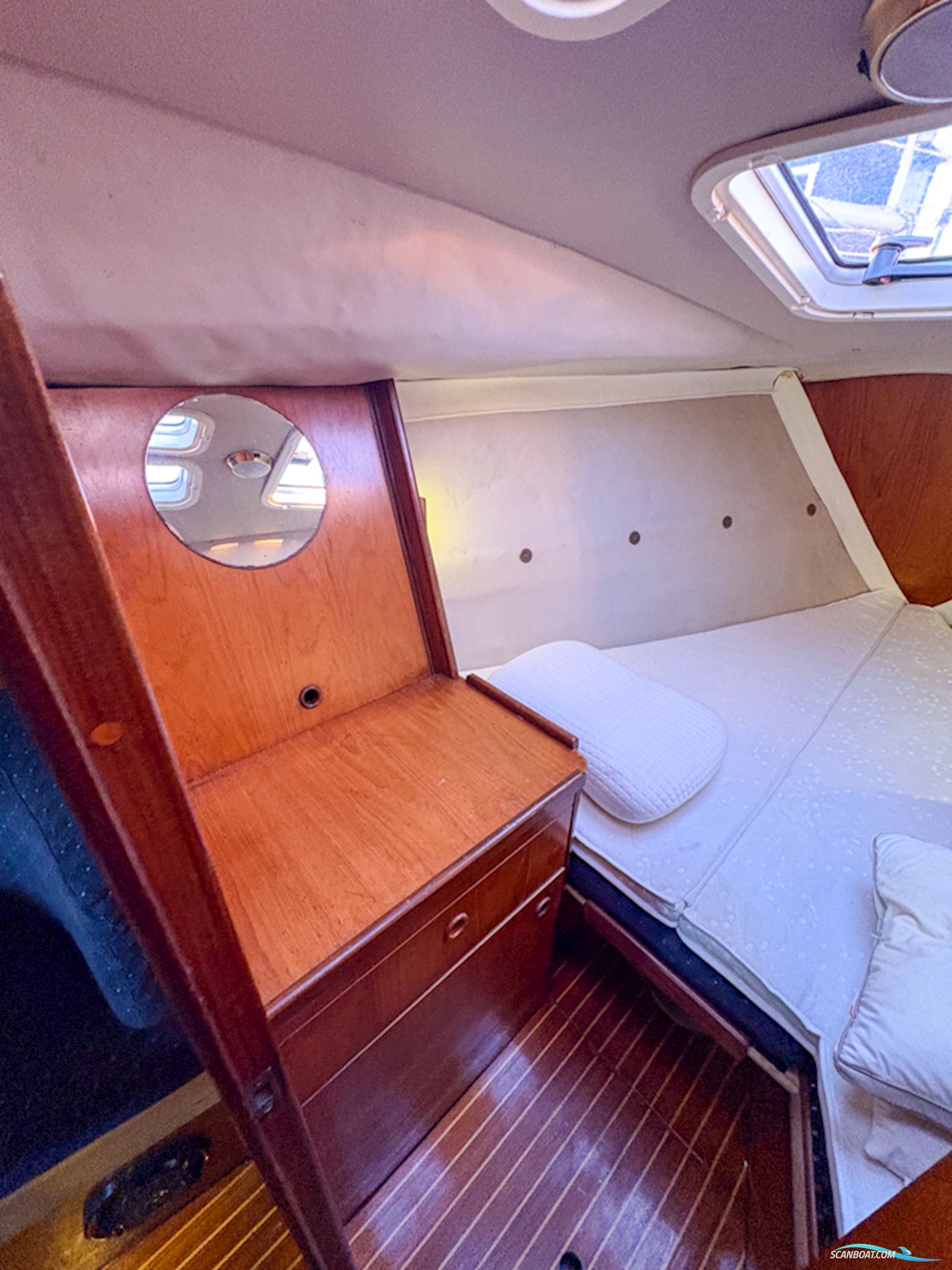 Beneteau First 345