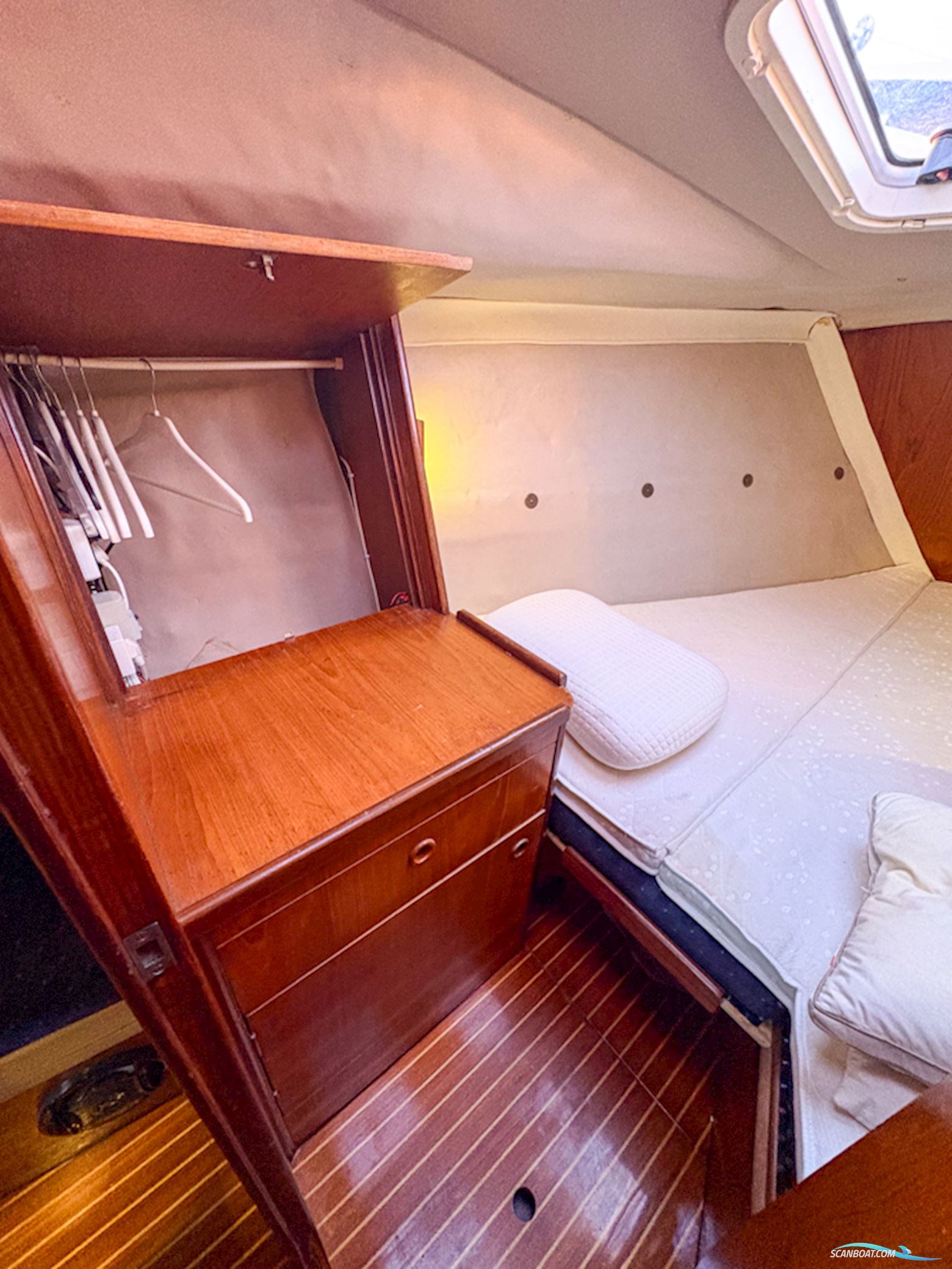 Beneteau First 345