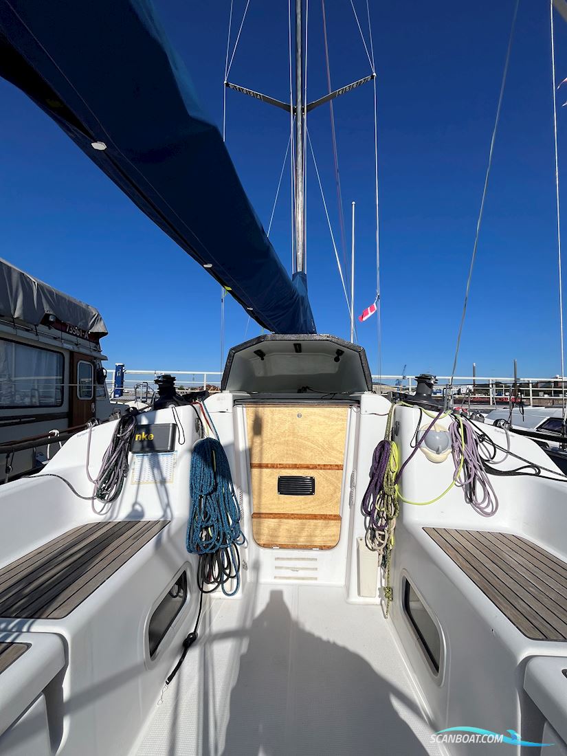 Beneteau First 34.7