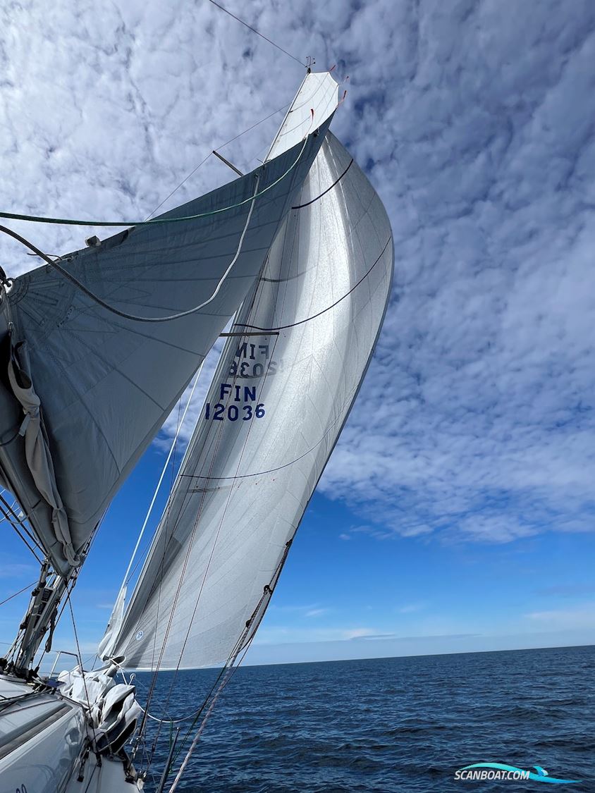 Beneteau First 35