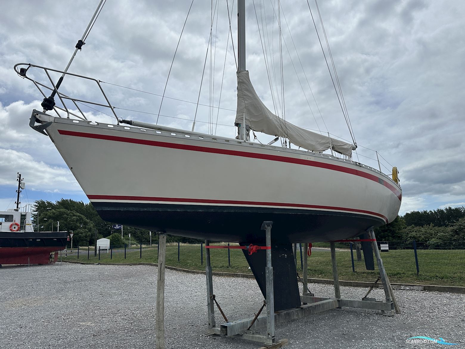 Beneteau First 35 Sailingboat 1981, with Perkins engine, United Kingdom