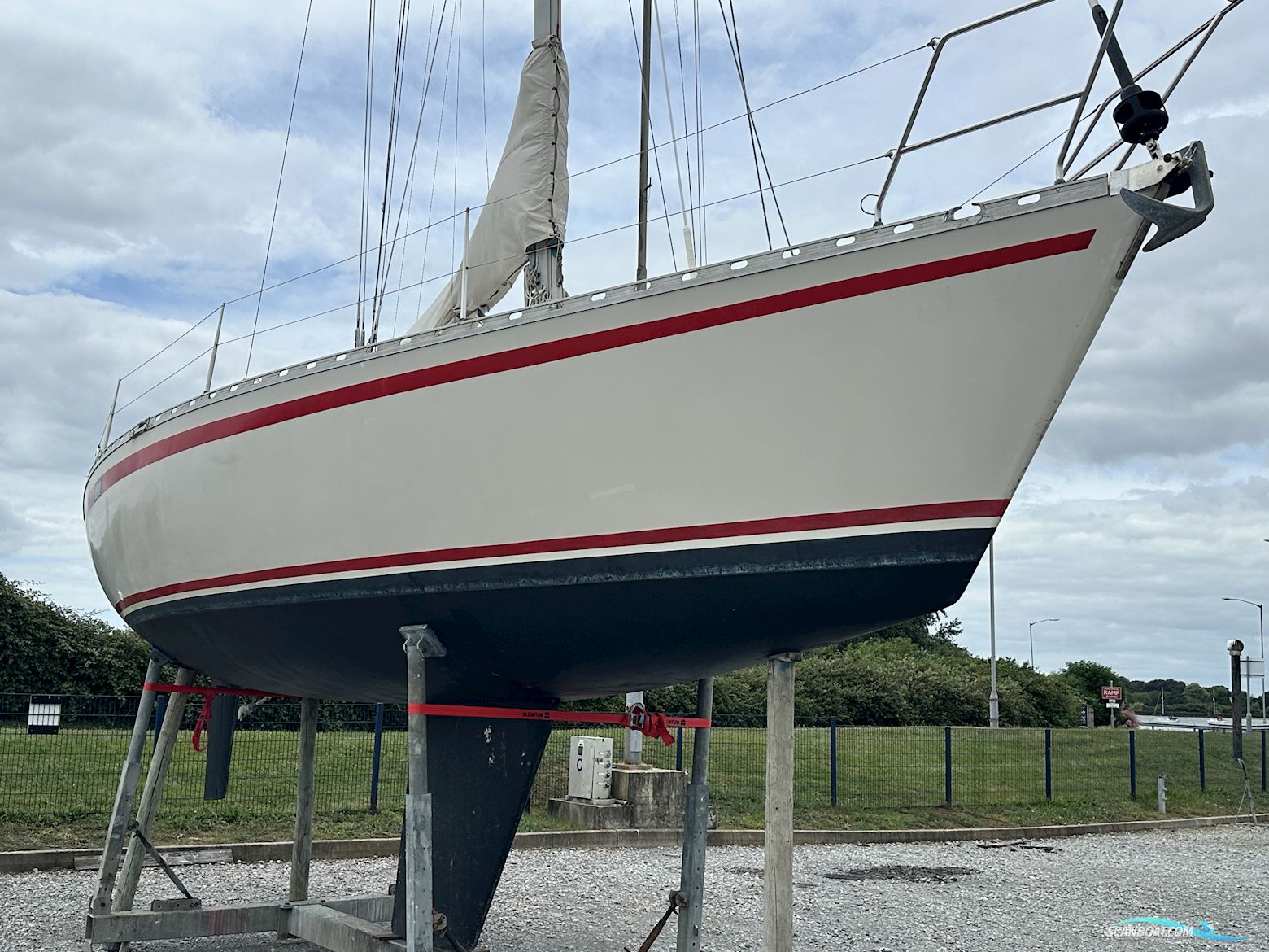 Beneteau First 35