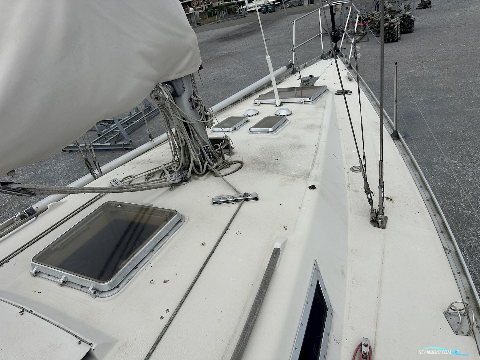 Beneteau First 35