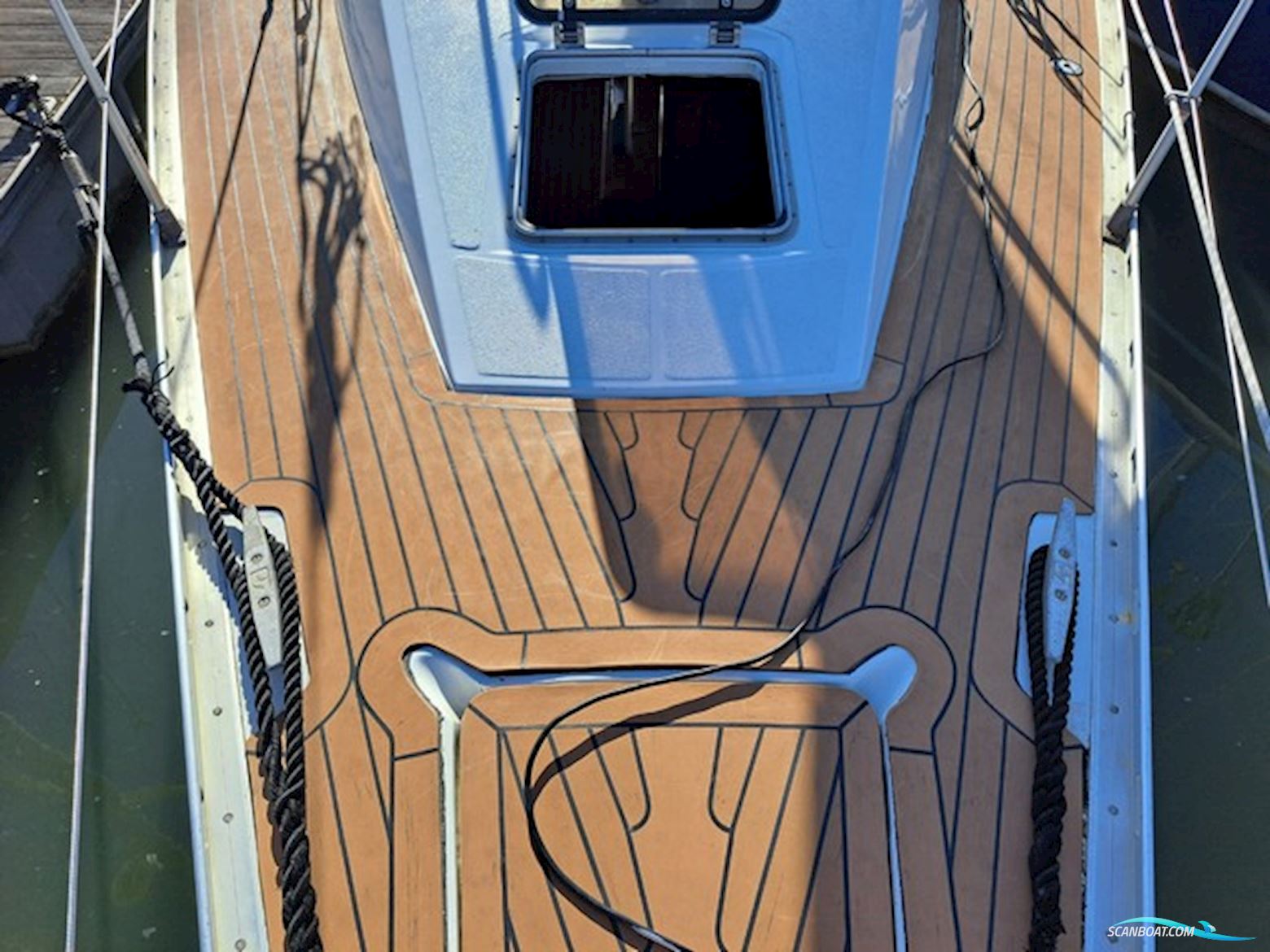Beneteau First 375