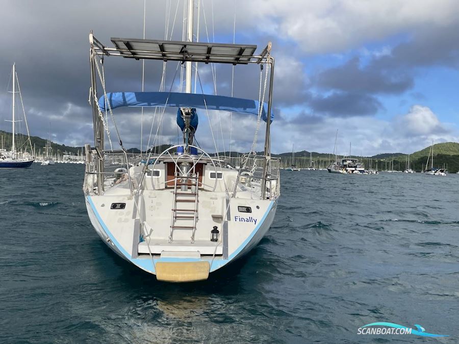 Beneteau First 38