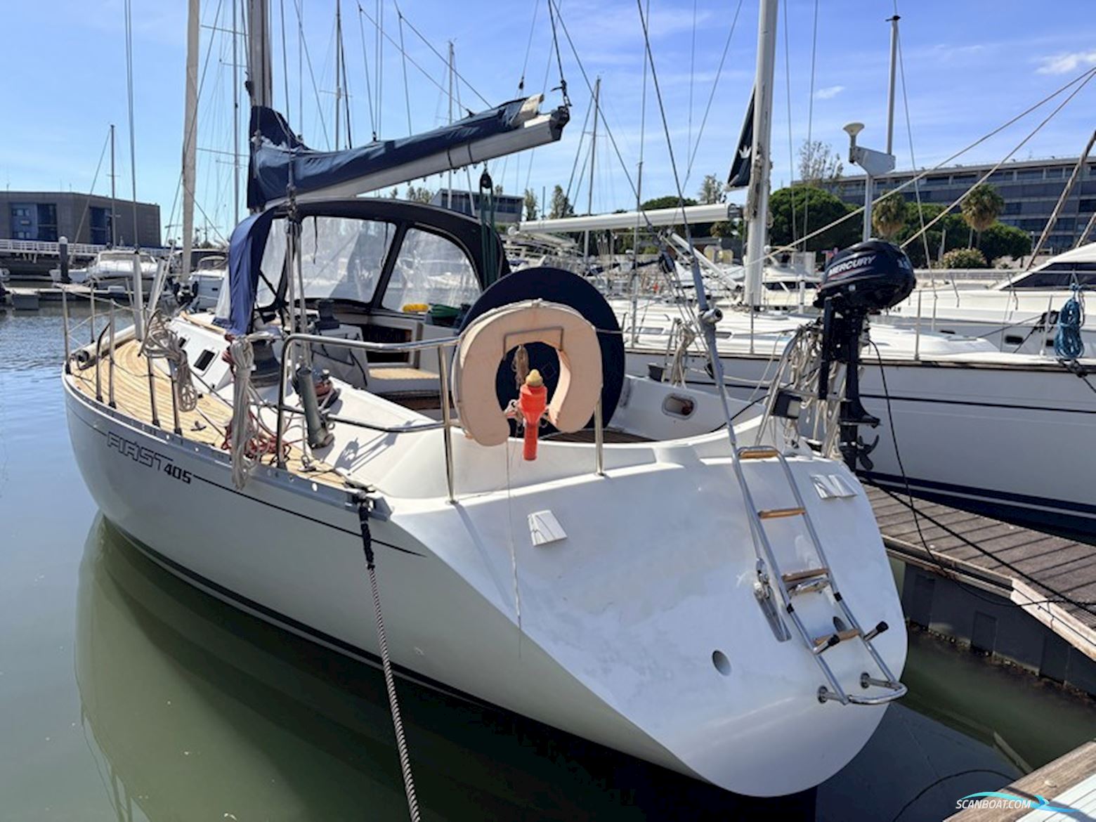 Beneteau First 405