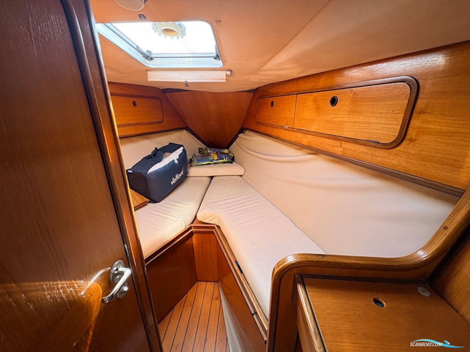 Beneteau First 405