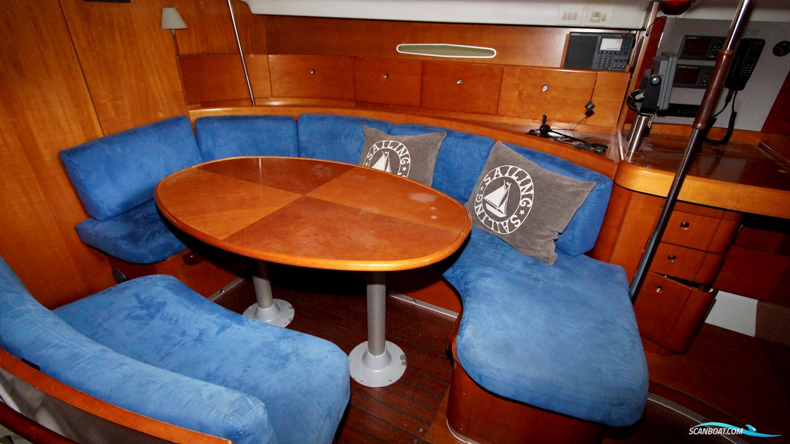 Beneteau First 42 S 7