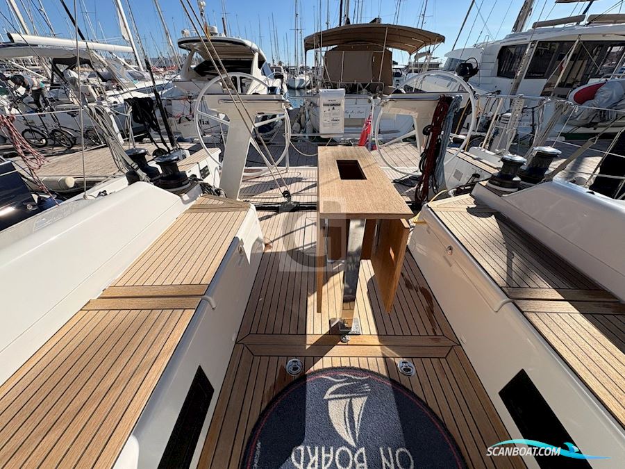 Beneteau First 44