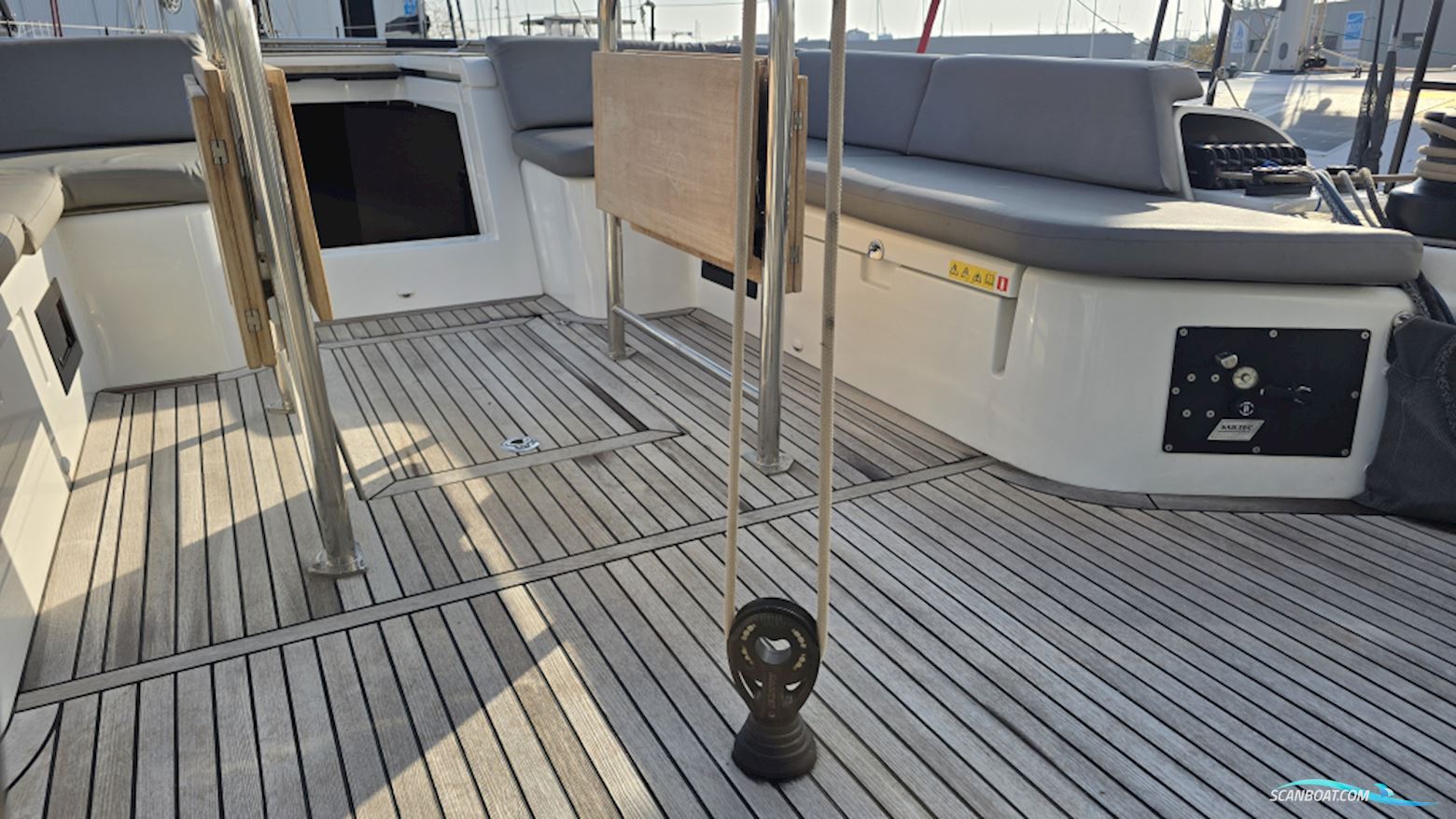 Beneteau First 53