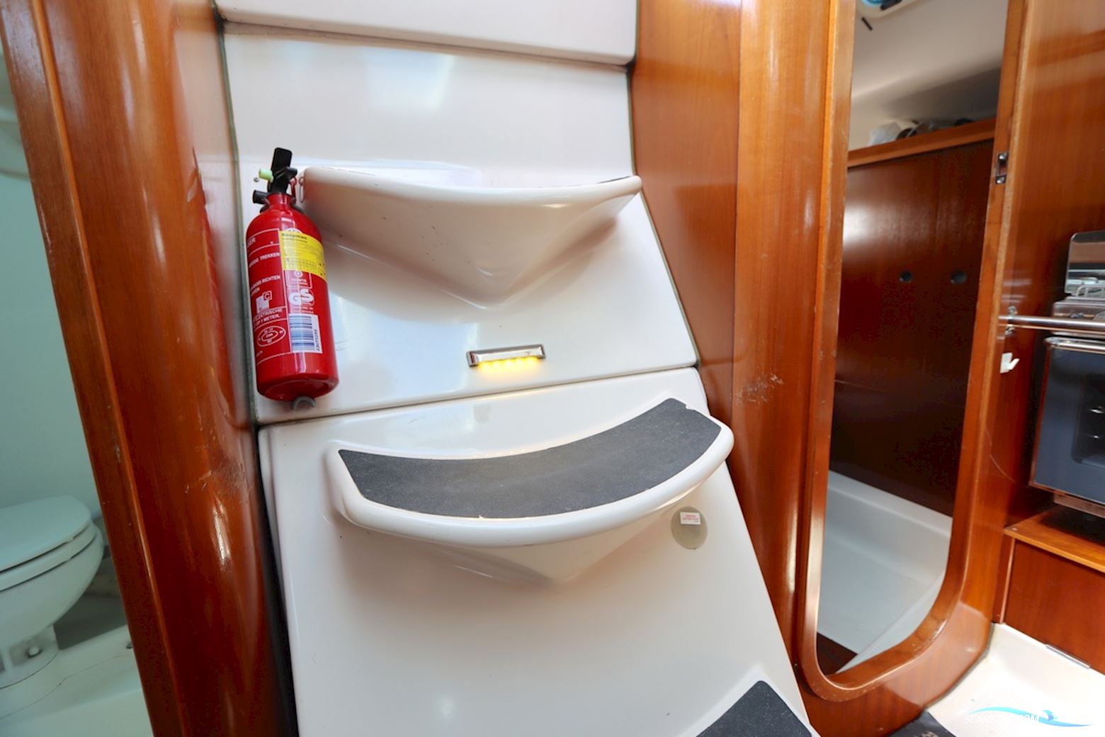 Beneteau Oceanis 300