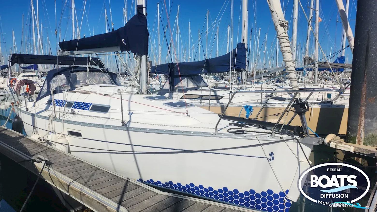 Beneteau OCEANIS 311 CLIPPER Sailingboat 2002, with VOLVO PENTA engine, France