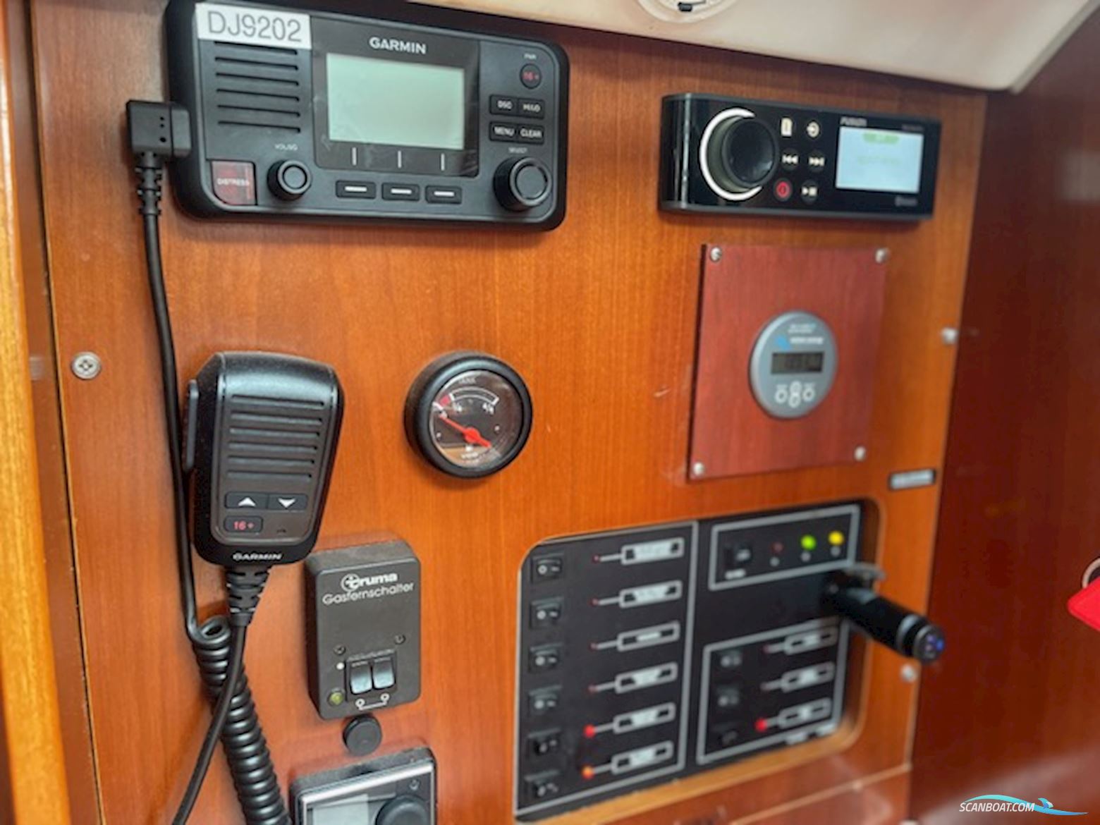 Beneteau Oceanis 311