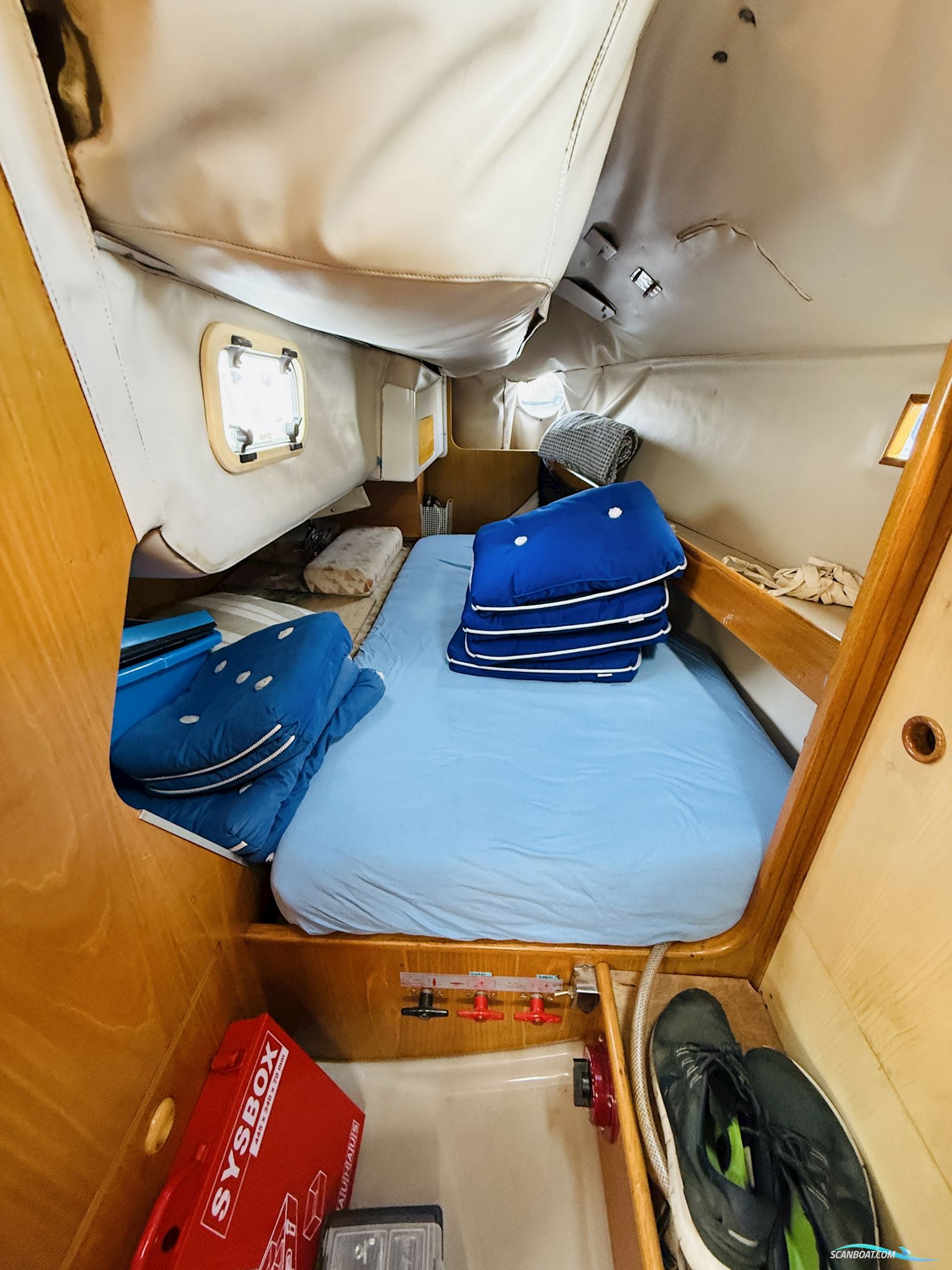 Beneteau Oceanis 320