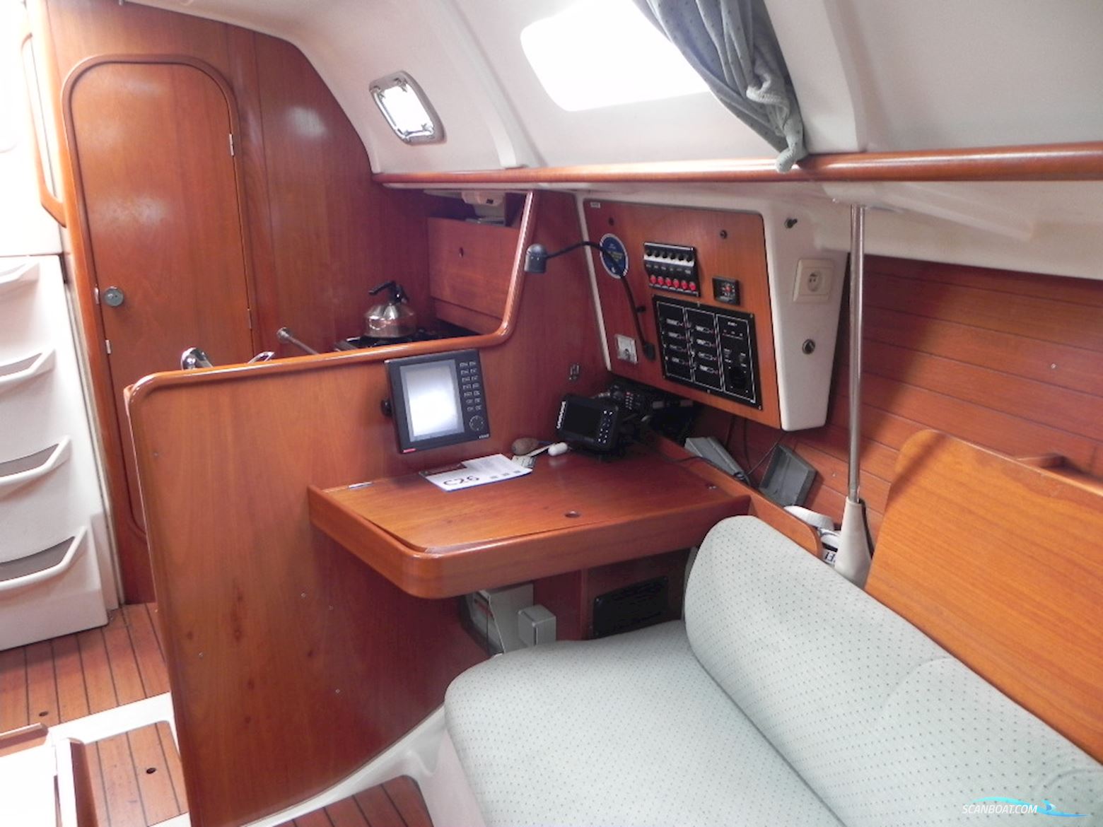 Beneteau Oceanis 321