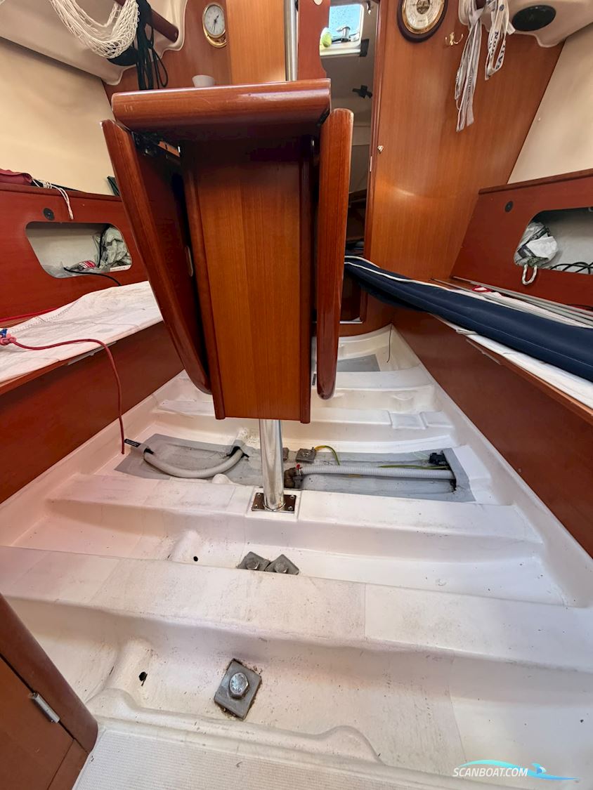 Beneteau Oceanis 323 Clipper