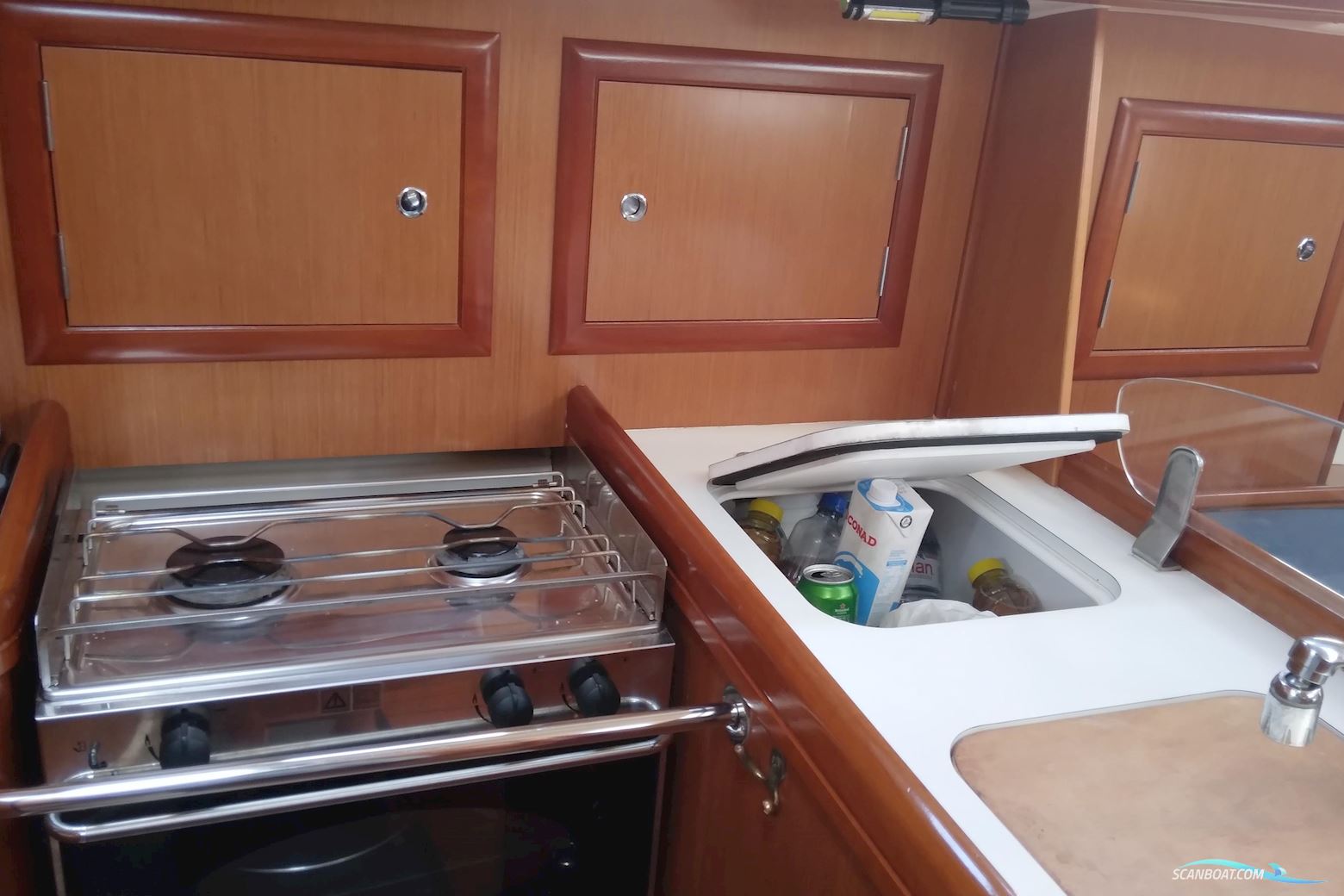 Beneteau Oceanis 323