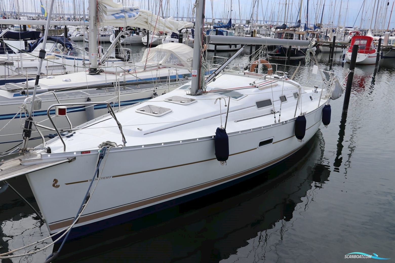 Beneteau Oceanis 323