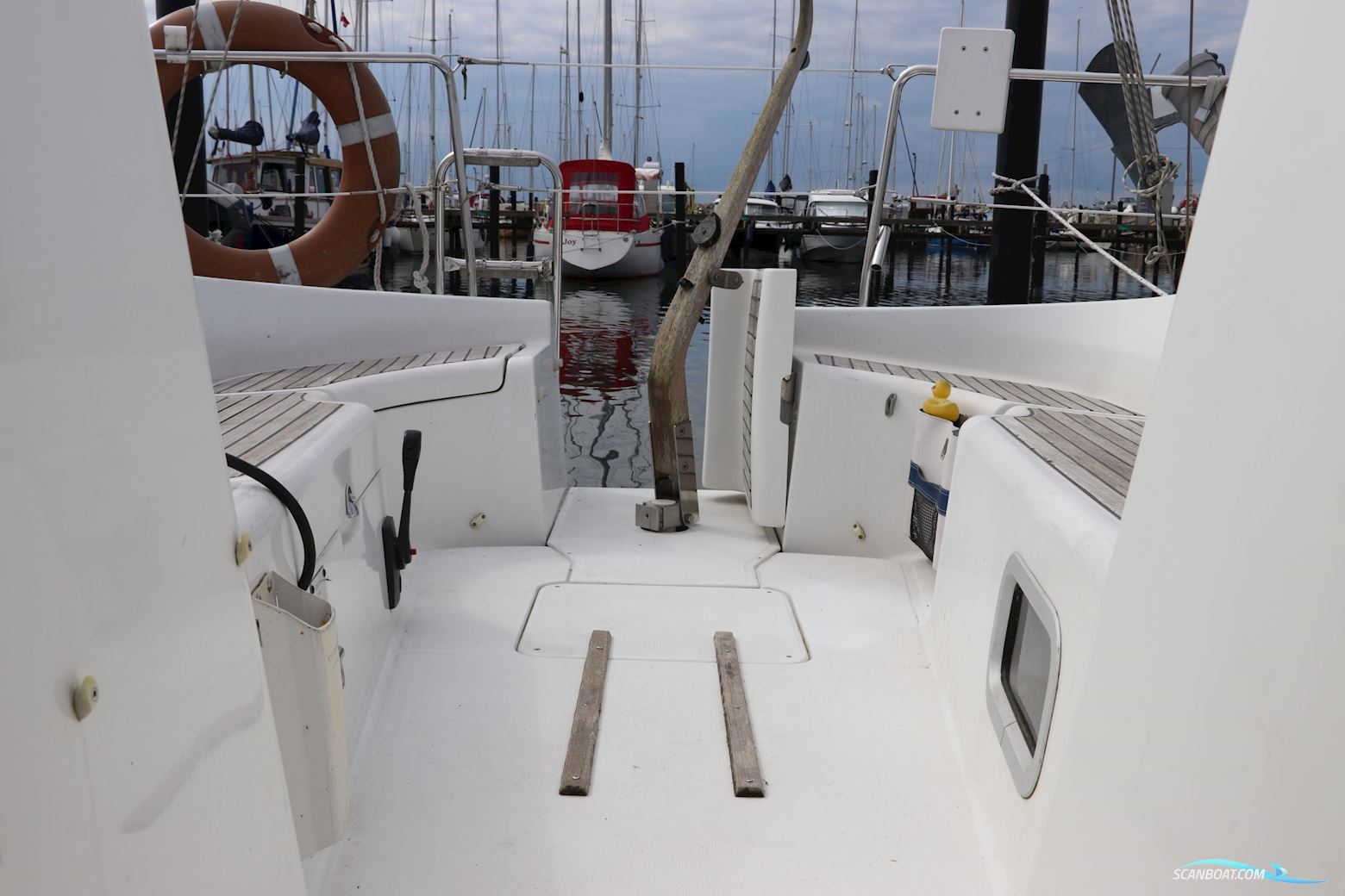 Beneteau Oceanis 323