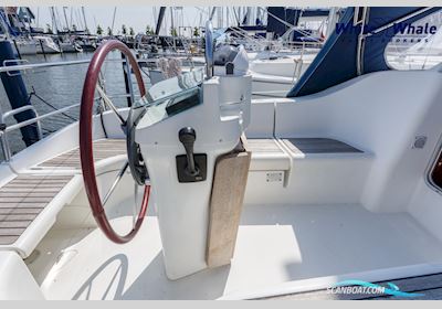 Beneteau Oceanis 331 Clipper Sailingboat 2002, with Volvo engine, The Netherlands