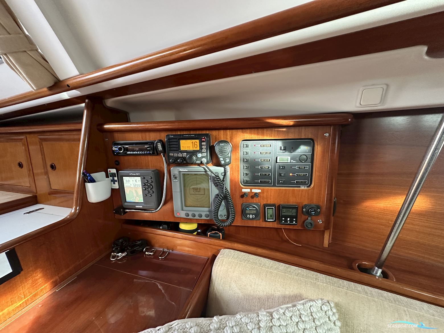 Beneteau Oceanis 331 Clipper