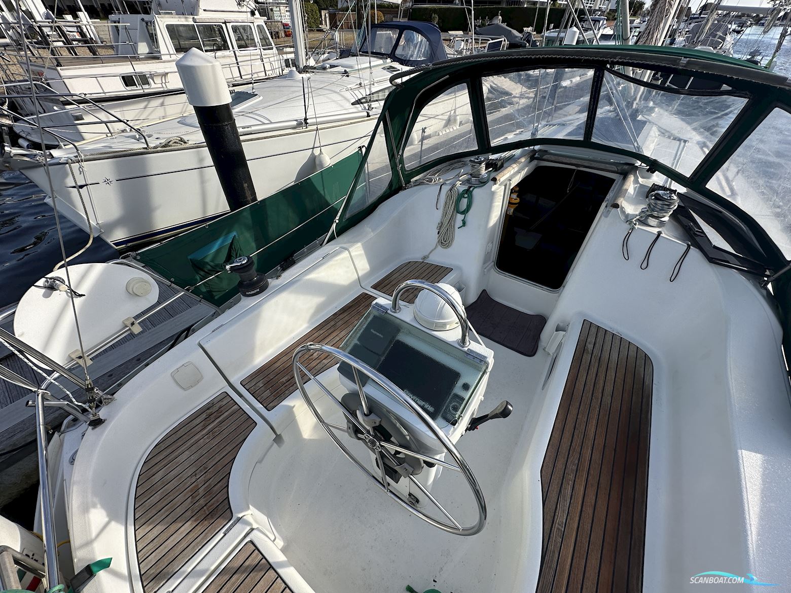 Beneteau Oceanis 331 Clipper