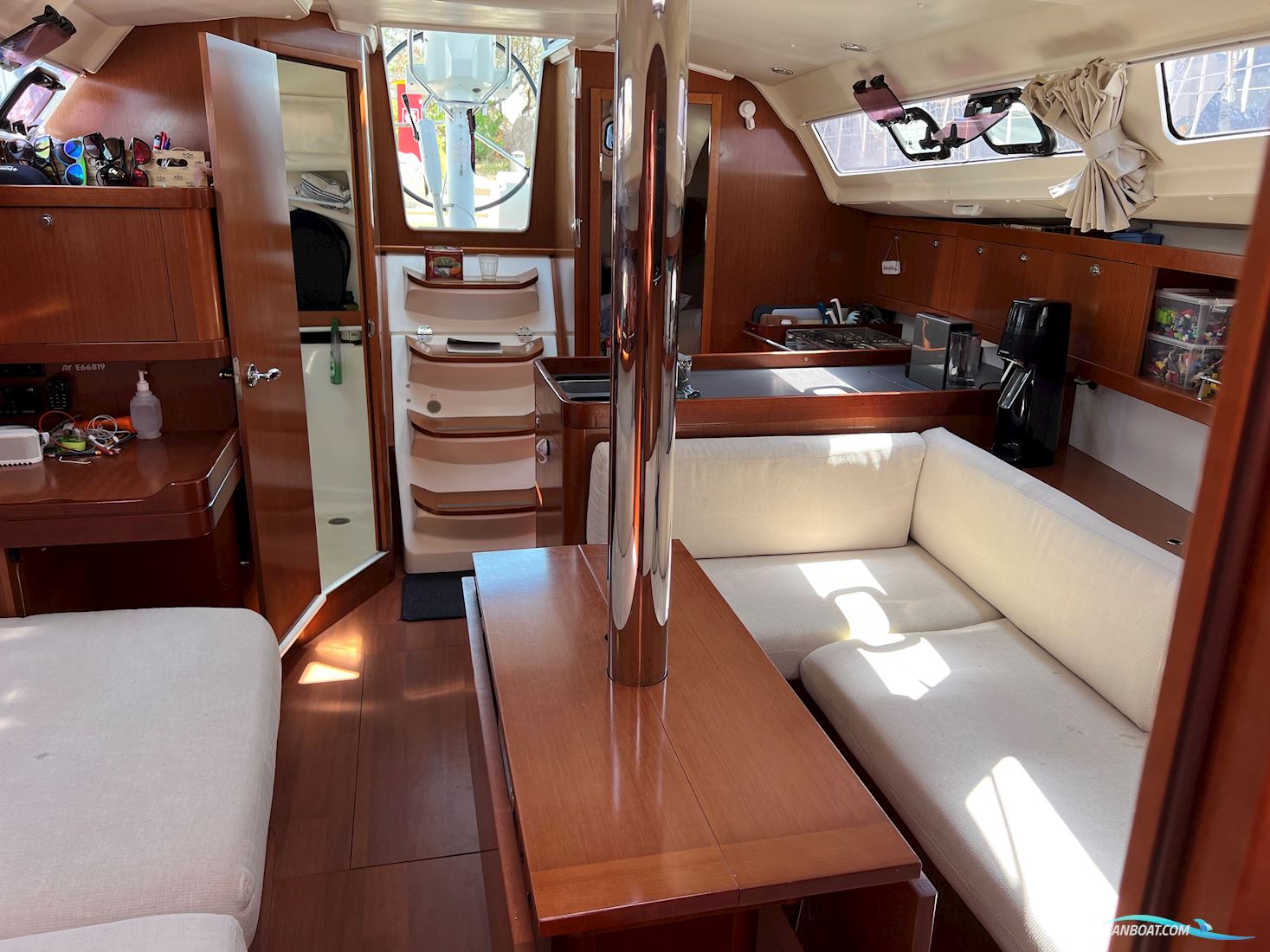 Beneteau Oceanis 34 Shallow Draft