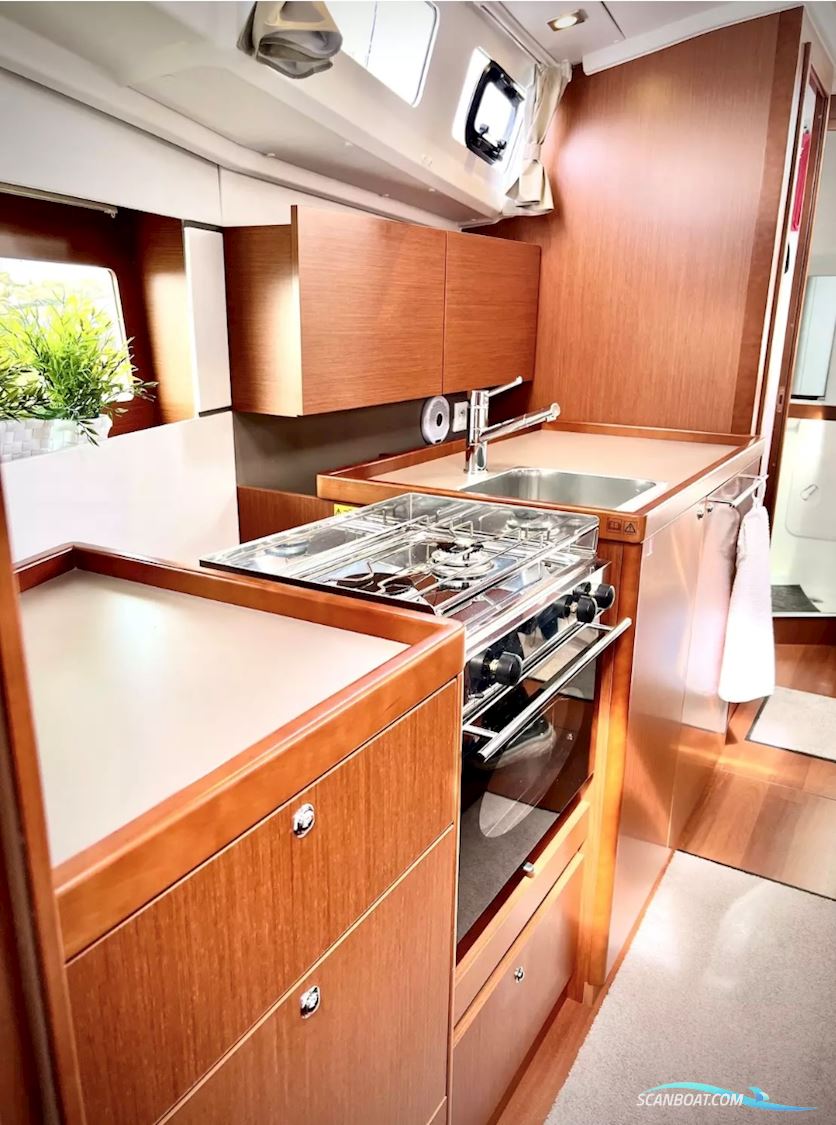 Beneteau Oceanis 35